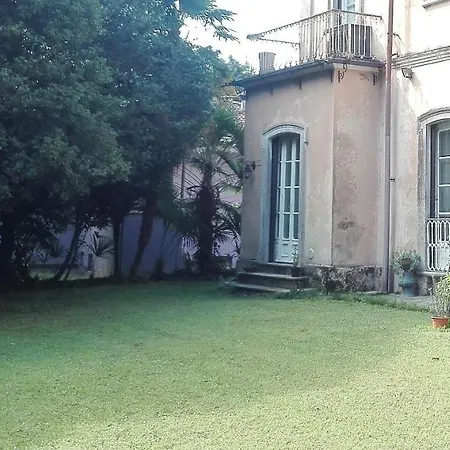 Casa Mirella Arona