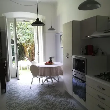 Casa Mirella Arona
